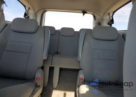 2010 Chrysler Town & Country Touring из США, поврежденный, VIN 2A4RR5D18AR440952